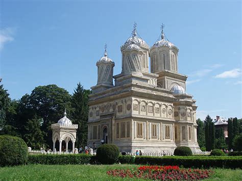 locuri de vizitat curtea de arges|Obiective Turistice Curtea de Argeș